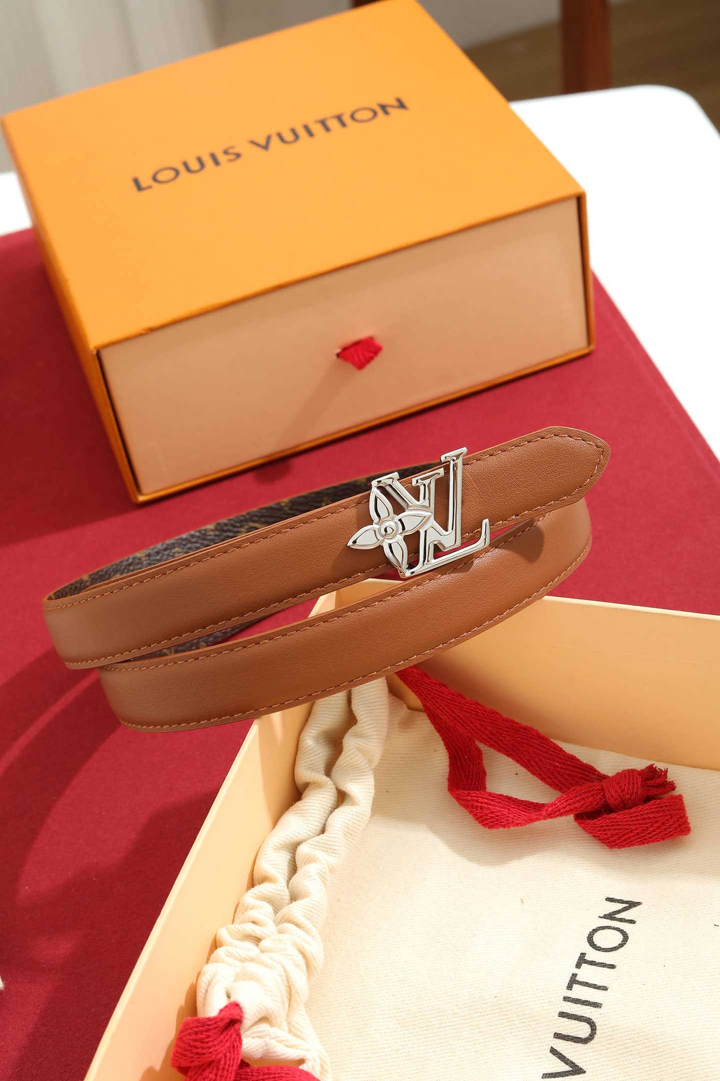 LV Belt-016